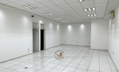 Almacén con Oficinas y Local Comercial sobre Av. Mexico, Col. Ladrón de Guevara