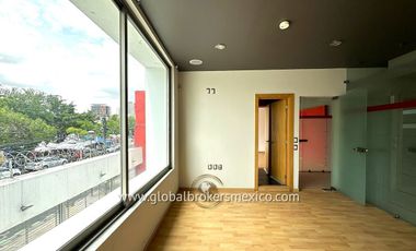 Almacén con Oficinas y Local Comercial sobre Av. Mexico, Col. Ladrón de Guevara