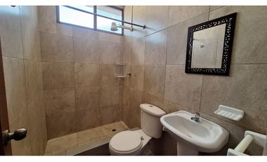 SE ALQUILA DEPARTAMENTO U OFICINA URDESA CENTRAL (MONIJ)