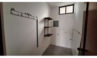 SE ALQUILA DEPARTAMENTO U OFICINA URDESA CENTRAL (MONIJ)