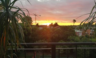 Venta Dpto 2 amb con 2 cocheras cub. Beccar