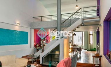 Casa en venta con cochera en Grand Bourg