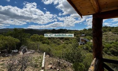 AT158. CUESTA BLANCA. CABAÑA DE TRONCO 2/3 PAX C/PILETA