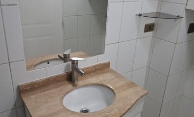 DPTO CON ESTACIONAMIENTO Y GASTOS COMUNES INCLUIDOS 1ER PISO