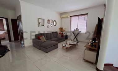 Venta casa con piscina, 3 Dormitorios en Palmar del Río, Samborondon S.Sal