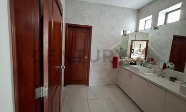Venta casa con piscina, 3 Dormitorios en Palmar del Río, Samborondon S.Sal