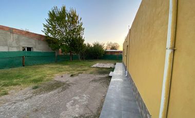 Casa en  venta B° 8 de agosto centenario