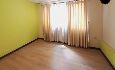 Casa de venta en Monay Shopping - Av. Los Andes - Av. Gonzalez Suarez – código:22151