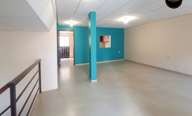 Casa de venta en Monay Shopping - Av. Los Andes - Av. Gonzalez Suarez – código:22151