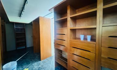 Casa de Lujo en Lomas Quebradas