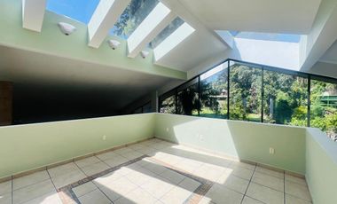 Casa de Lujo en Lomas Quebradas