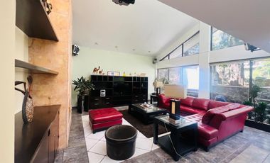 Casa de Lujo en Lomas Quebradas