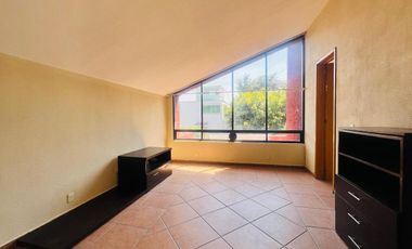 Casa de Lujo en Lomas Quebradas