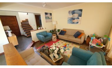 Venta casa 3D 3B y piscina Condominio Calle Larga