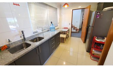 Venta casa 3D 3B y piscina Condominio Calle Larga