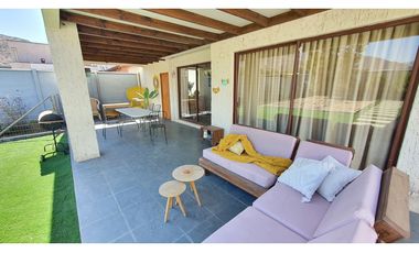 Venta casa 3D 3B y piscina Condominio Calle Larga