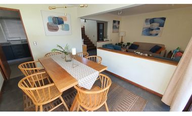 Venta casa 3D 3B y piscina Condominio Calle Larga