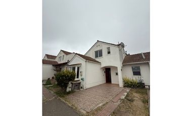 ARRIENDO - CASA COND. ALTO CURAUMA - 3D 3B 1E