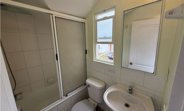 ARRIENDO - CASA COND. ALTO CURAUMA - 3D 3B 1E