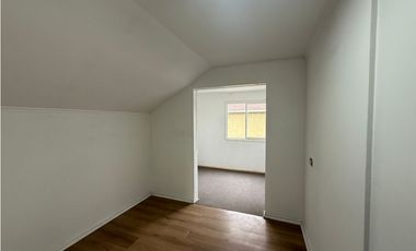 ARRIENDO - CASA COND. ALTO CURAUMA - 3D 3B 1E