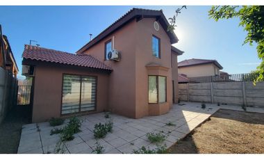 Venta casa San Esteban 4D 3B Cond. Alto San Esteban