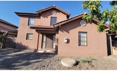 Venta casa San Esteban 4D 3B Cond. Alto San Esteban