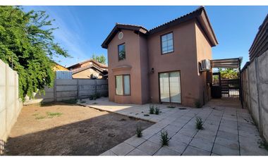 Venta casa San Esteban 4D 3B Cond. Alto San Esteban