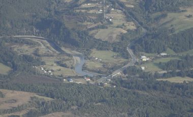 SE VENDE  CAMPO   DE 4900 HECTAREAS , EN ANCUD -CHILOE