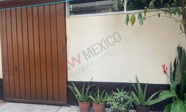 ¡Tu Nuevo Hogar en la Vibrante CDMX! Casa Espaciosa en Venta en Unidad Modelo!