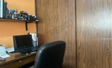 ¡Tu Nuevo Hogar en la Vibrante CDMX! Casa Espaciosa en Venta en Unidad Modelo!