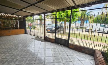 Casa en venta en LA GRANJA