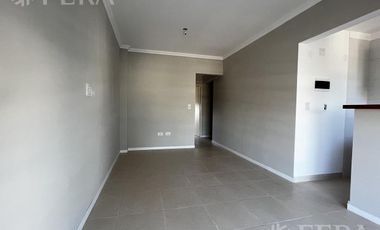Venta de Departamento 2 ambientes con espacio guardacoche en Sarandi (32027)