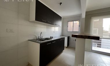 Venta de Departamento 2 ambientes con espacio guardacoche en Sarandi (32027)