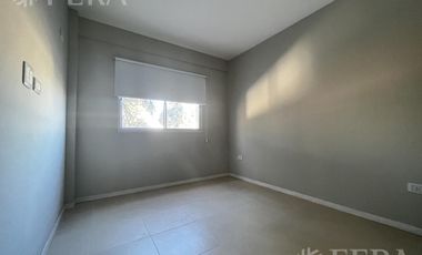 Venta de Departamento 2 ambientes con espacio guardacoche en Sarandi (32027)