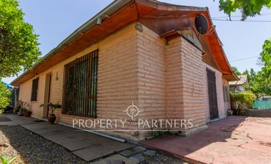 INCREÍBLE OPORTUNIDAD! Casa Esquina Enorme en Villa Macul: 375m²