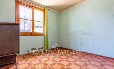 INCREÍBLE OPORTUNIDAD! Casa Esquina Enorme en Villa Macul: 375m²