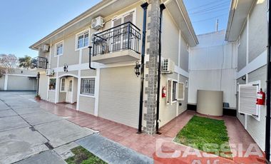 DEPTO EN PH 2 AMBIENTES EN CONDOMINIO CATEGORIA, 40m2, MUY LUMINOSO