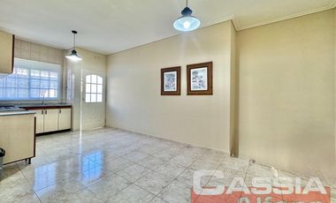 DEPTO EN PH 2 AMBIENTES EN CONDOMINIO CATEGORIA, 40m2, MUY LUMINOSO