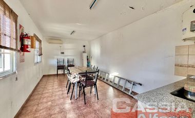 DEPTO EN PH 2 AMBIENTES EN CONDOMINIO CATEGORIA, 40m2, MUY LUMINOSO