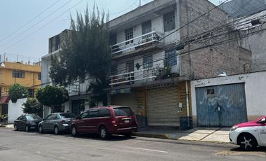 EDIFICIO EN VENTA CON DEPARTAMENTOS Y LOCALES