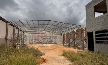 ¡Oportunidad única de inversión Bodega en venta en una excelente ubicación!