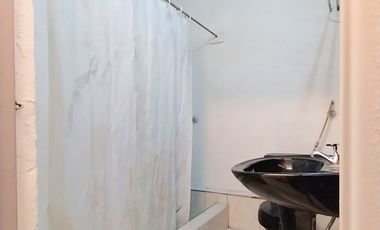 Local Comercial nuevo a la calle baño Arriendo Independencia