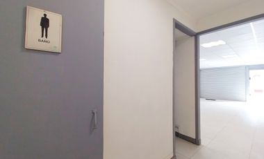 Local Comercial nuevo a la calle baño Arriendo Independencia