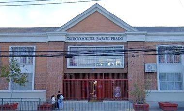 Local Comercial nuevo a la calle baño Arriendo Independencia