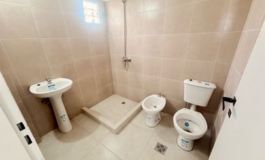 Venta Departamento 2 dos ambientes ciudadela financiación en pesos pozo