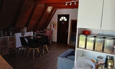 Venta de casa de 2 ambientes con pileta en Moreno