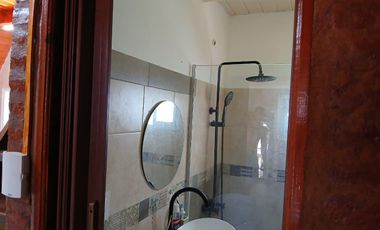 Venta de casa de 2 ambientes con pileta en Moreno