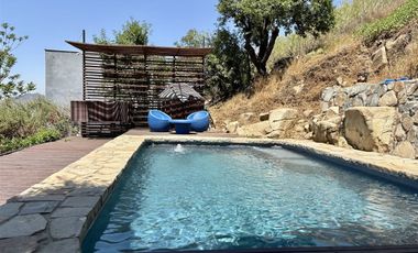 Casa en Venta en Camino El Almendral 6500