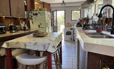 Casa en Venta en Camino El Almendral 6500