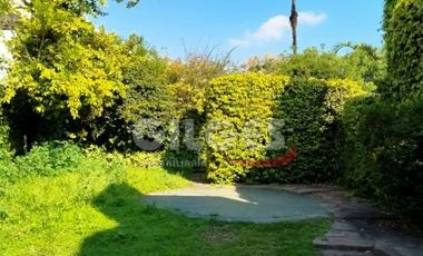 Alquiler de Casa 5 Ambientes en 2 plantas  en Ramos Mejia Con cochera cubierta, patio con parrilla